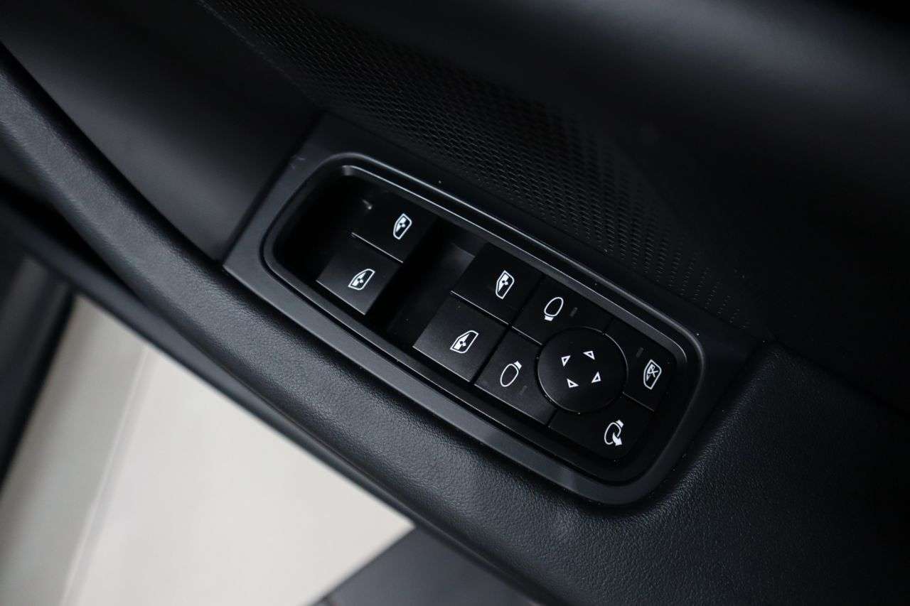 2021 PORSCHE TAYCAN 2021 PORSCHE TAYCAN