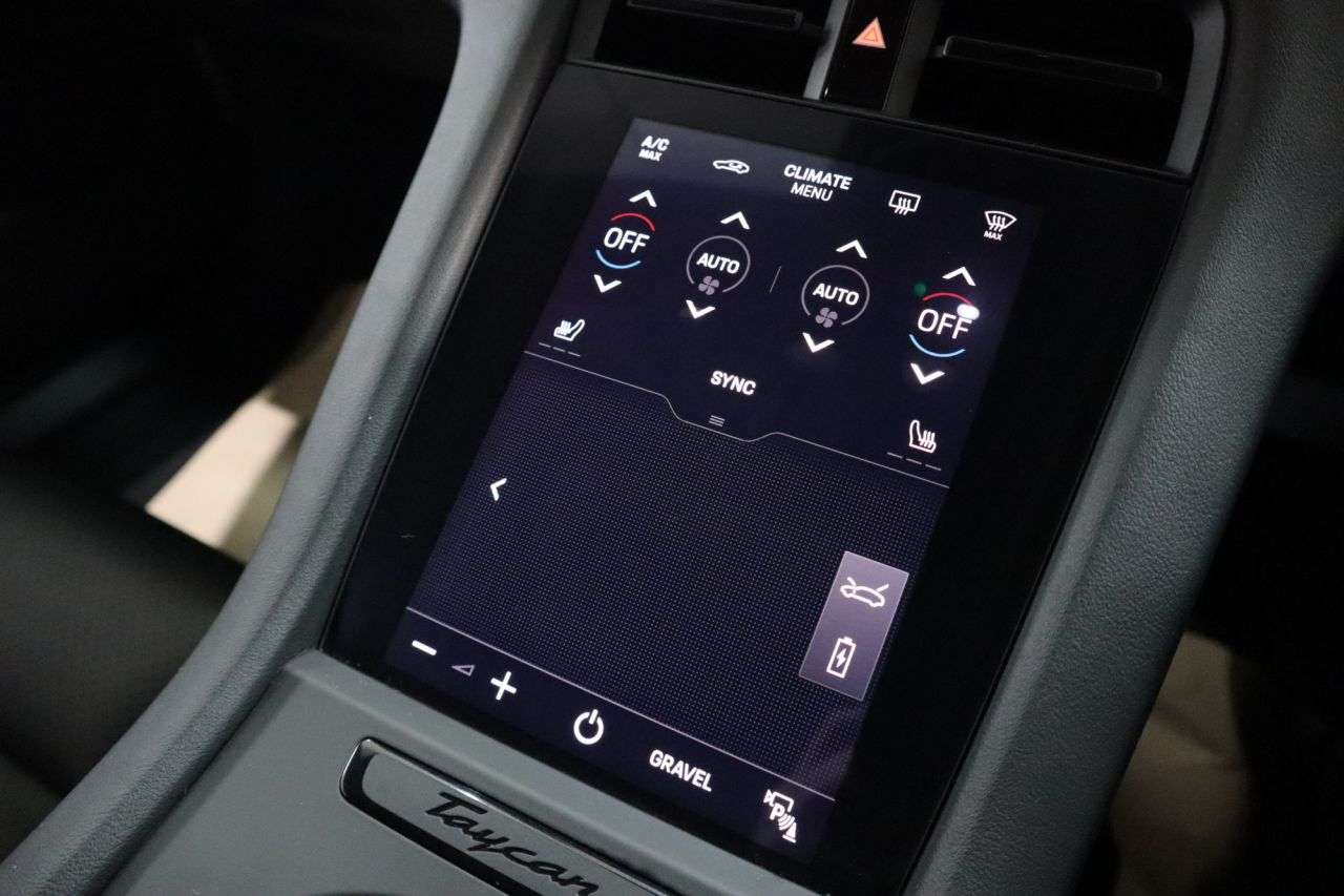 2021 PORSCHE TAYCAN 2021 PORSCHE TAYCAN