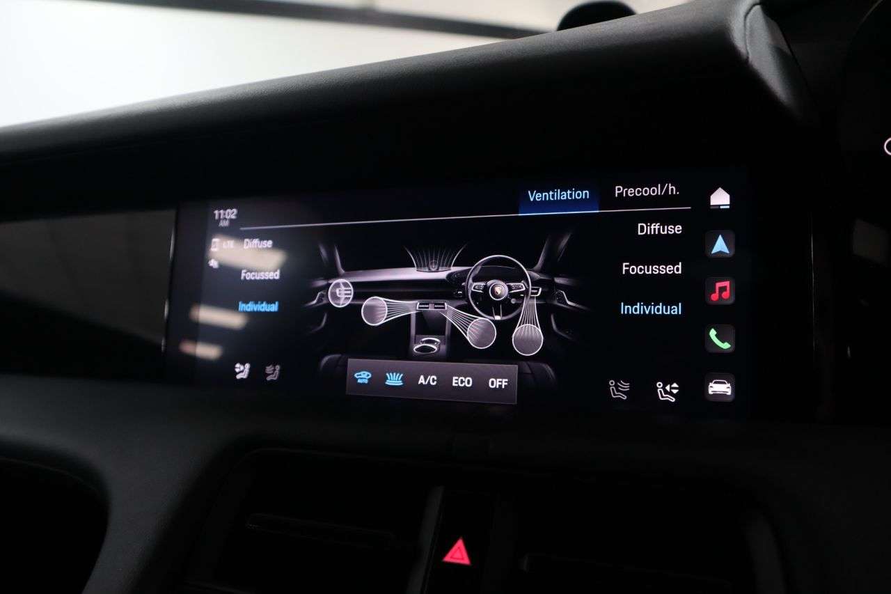 2021 PORSCHE TAYCAN 2021 PORSCHE TAYCAN