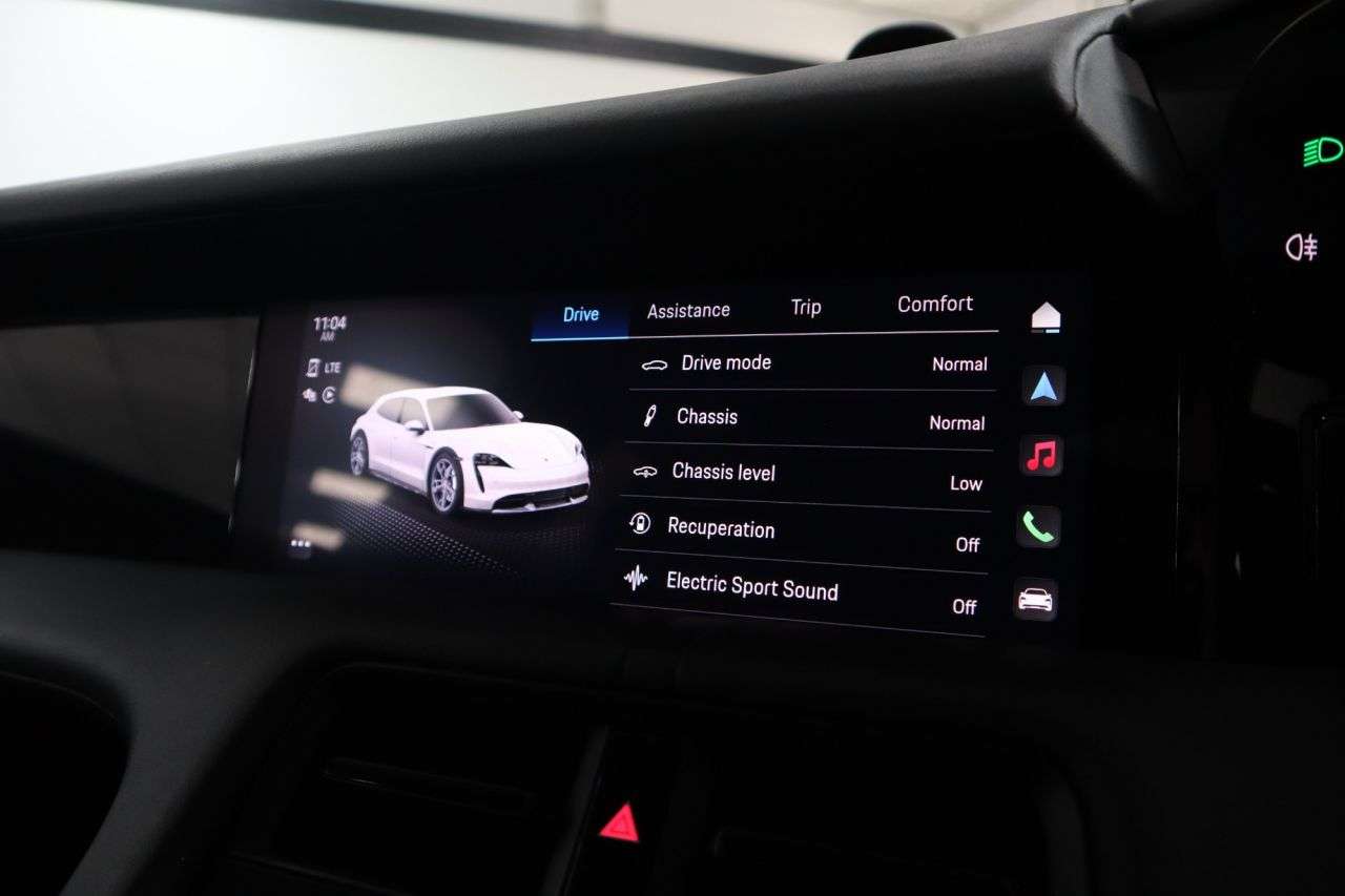 2021 PORSCHE TAYCAN 2021 PORSCHE TAYCAN