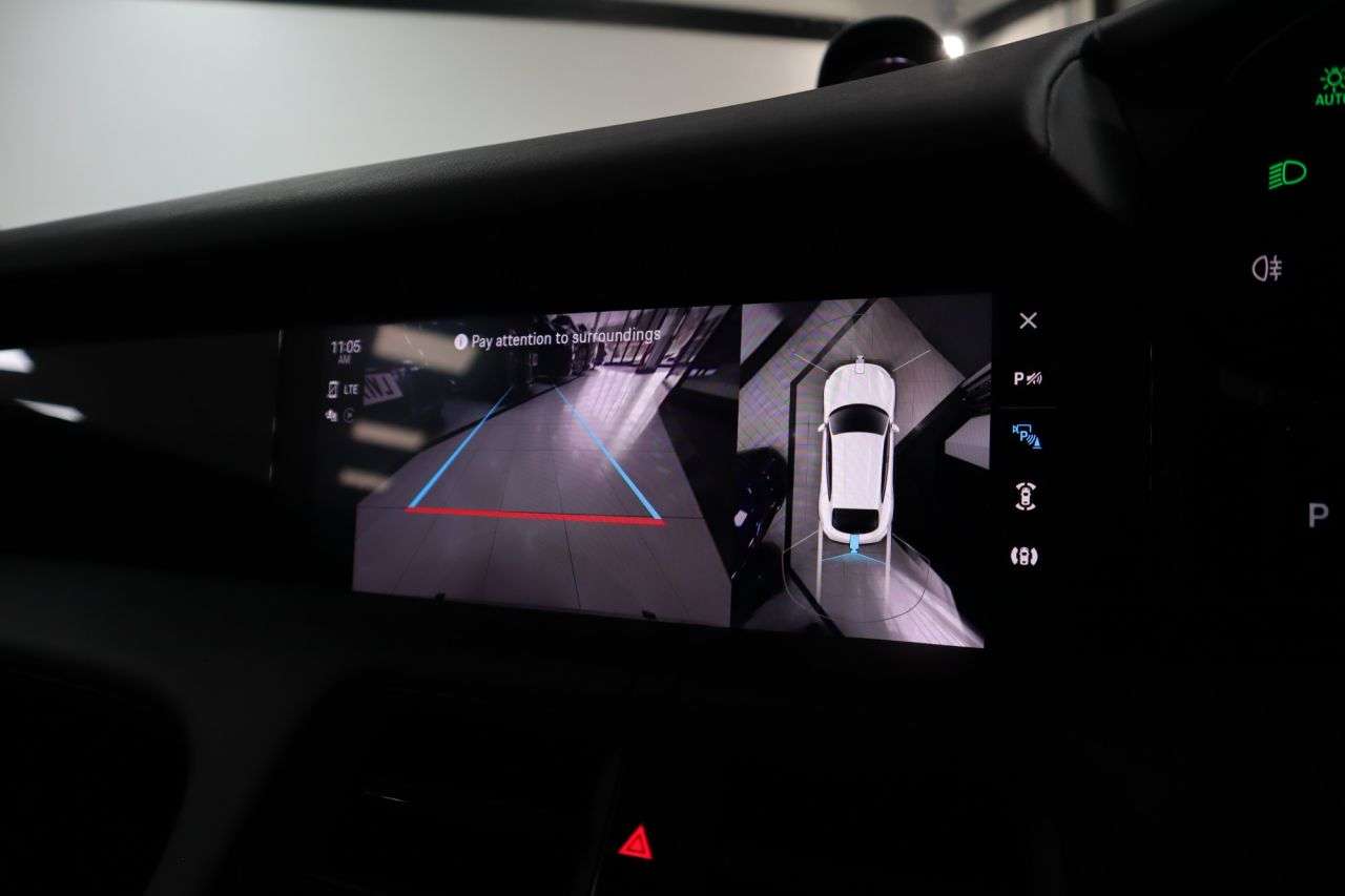 2021 PORSCHE TAYCAN 2021 PORSCHE TAYCAN