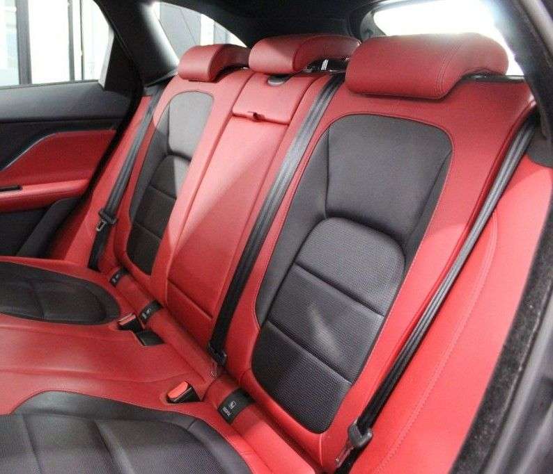 2018 JAGUAR F-PACE 2018 JAGUAR F-PACE