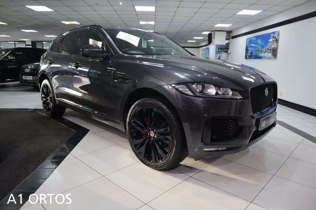A 2018 JAGUAR F-PACE 3.0 V6 S SUV 5dr Petrol Auto AWD Euro 6 (s/s) (380 ps) JAGUAR MAIN DEALER H A 2018 JAGUAR F-PACE 3.0 V6 S SUV 5dr Petrol Auto AWD Euro 6 (s/s) (380 ps) JAGUAR MAIN DEALER H