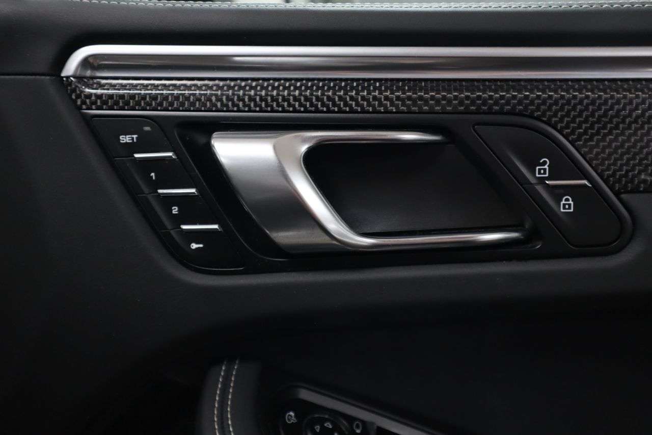 2022 PORSCHE MACAN 2022 PORSCHE MACAN