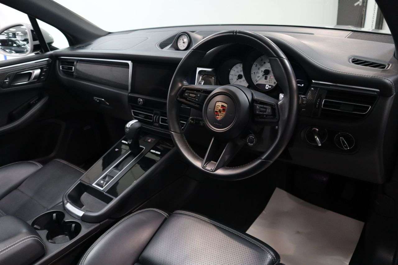 2022 PORSCHE MACAN 2022 PORSCHE MACAN