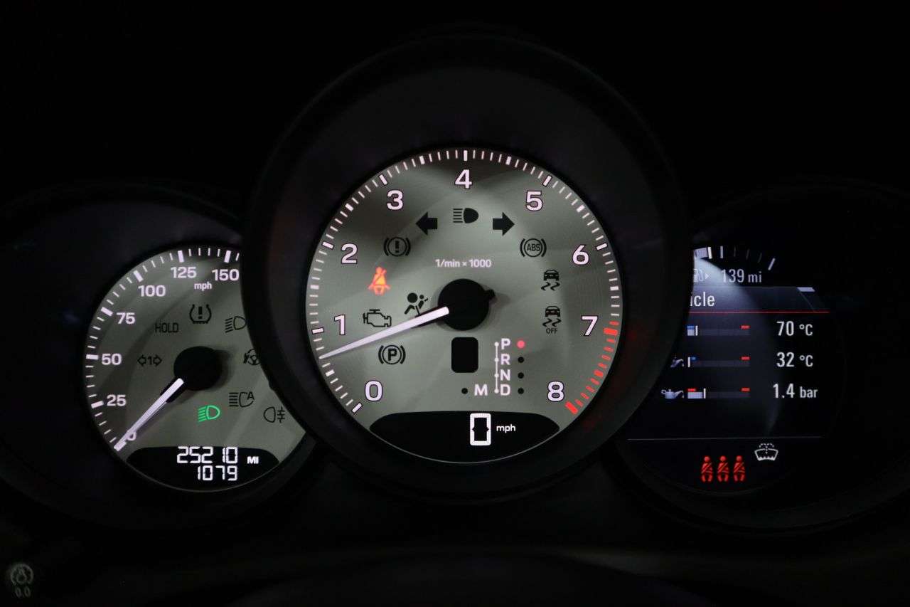 2022 PORSCHE MACAN 2022 PORSCHE MACAN