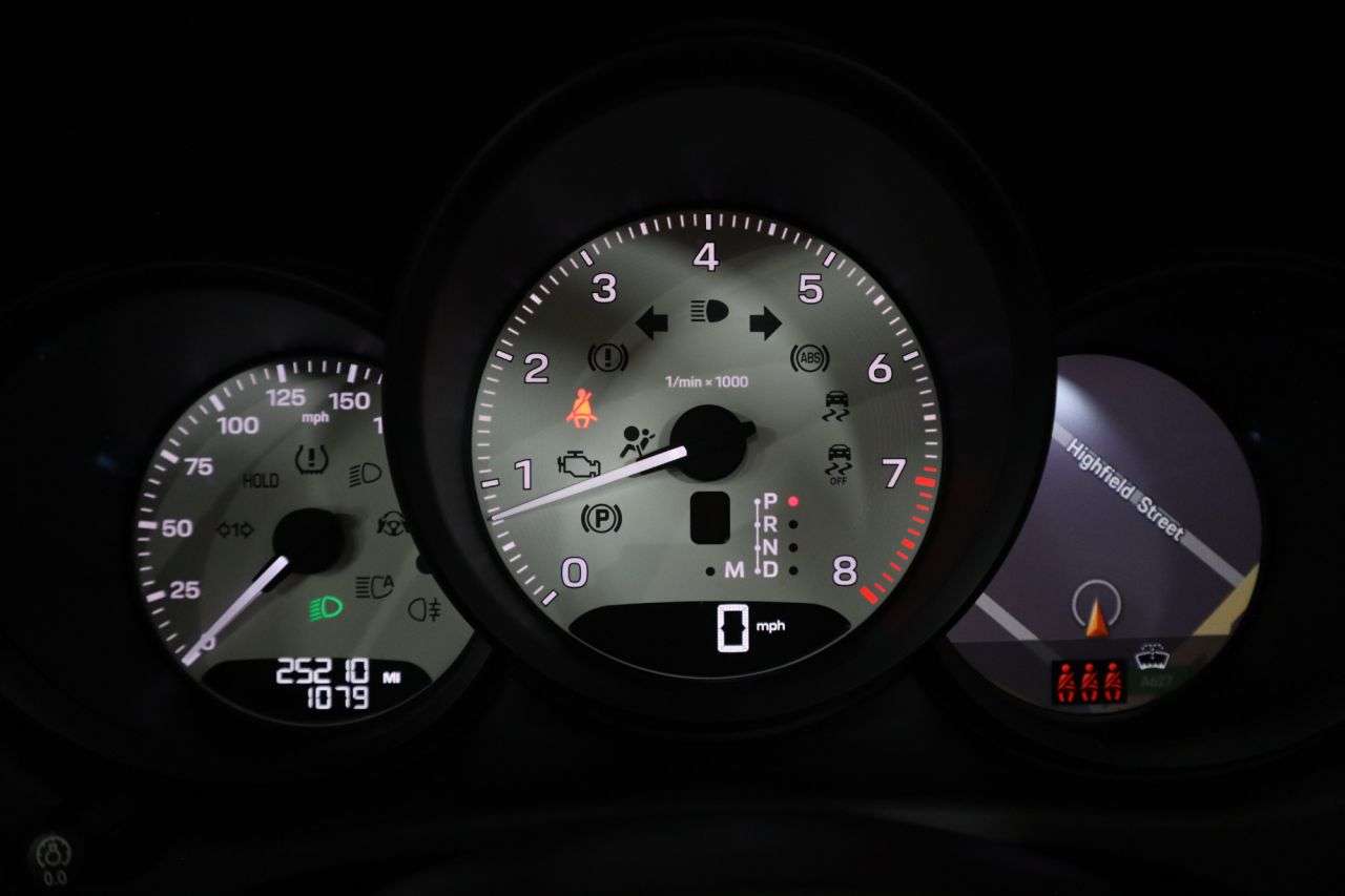 2022 PORSCHE MACAN 2022 PORSCHE MACAN