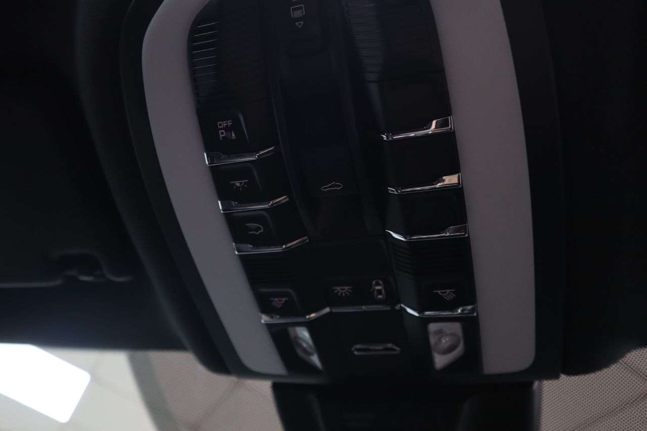 2022 PORSCHE MACAN 2022 PORSCHE MACAN