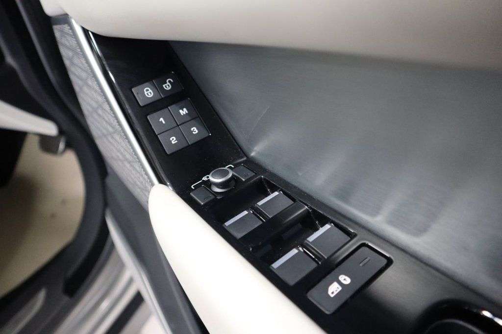 2019 LAND ROVER RANGE ROVER VELAR 2019 LAND ROVER RANGE ROVER VELAR