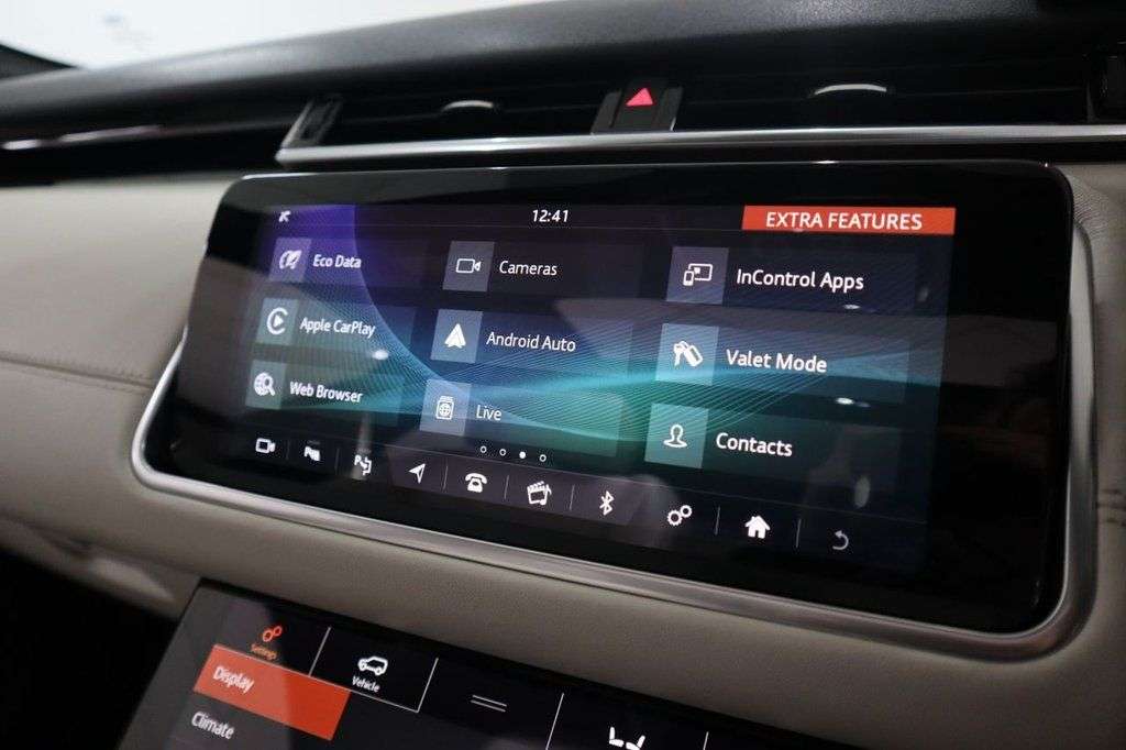 2019 LAND ROVER RANGE ROVER VELAR 2019 LAND ROVER RANGE ROVER VELAR