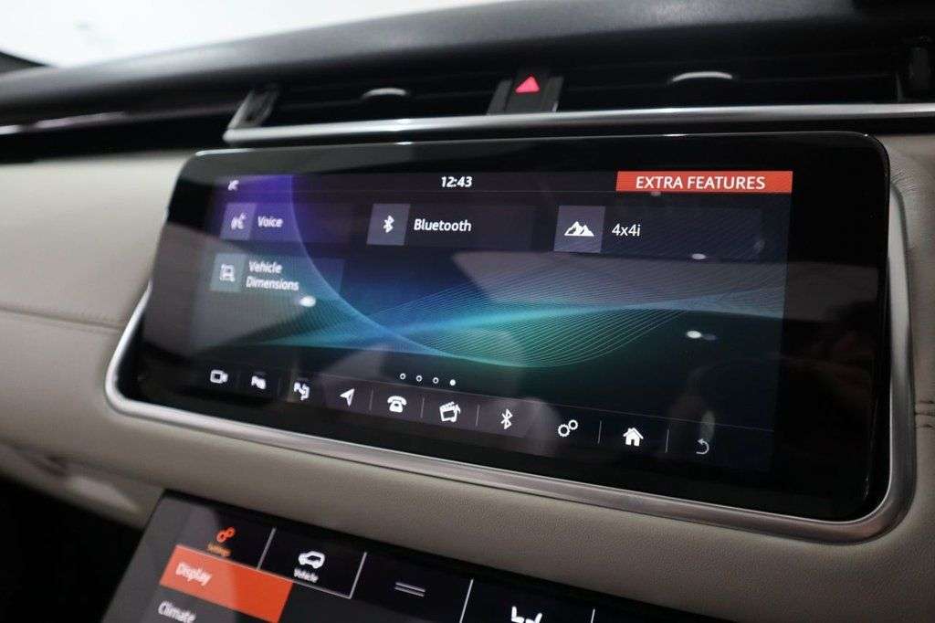 2019 LAND ROVER RANGE ROVER VELAR 2019 LAND ROVER RANGE ROVER VELAR