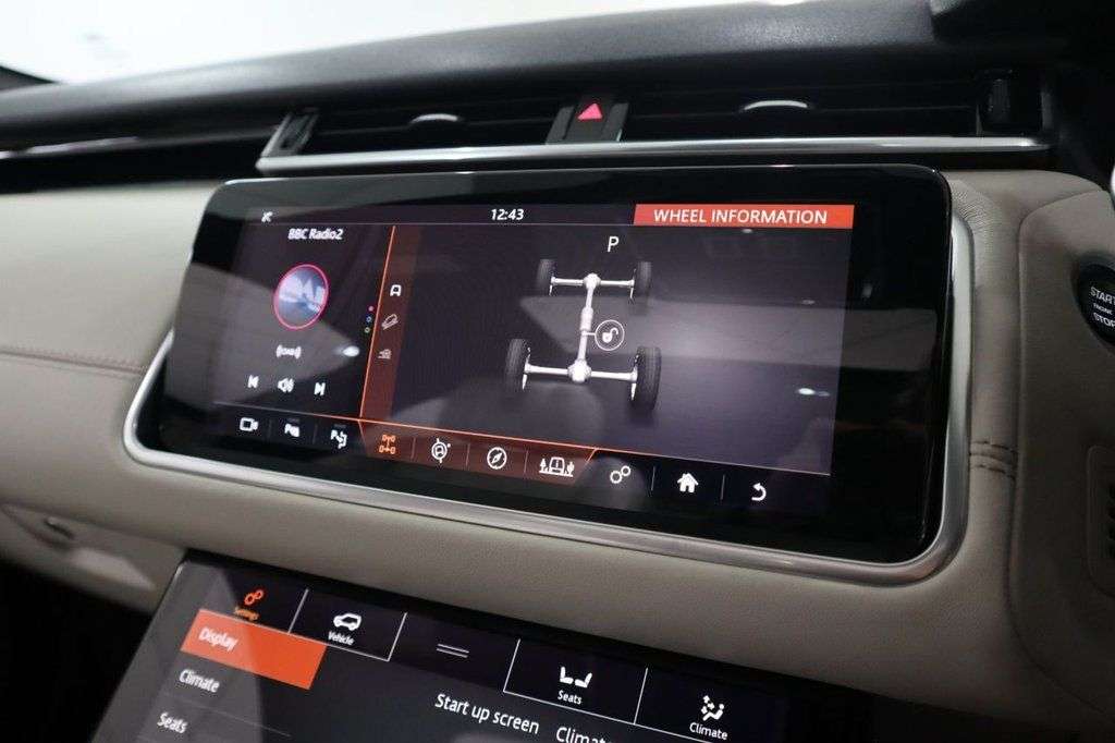 2019 LAND ROVER RANGE ROVER VELAR 2019 LAND ROVER RANGE ROVER VELAR