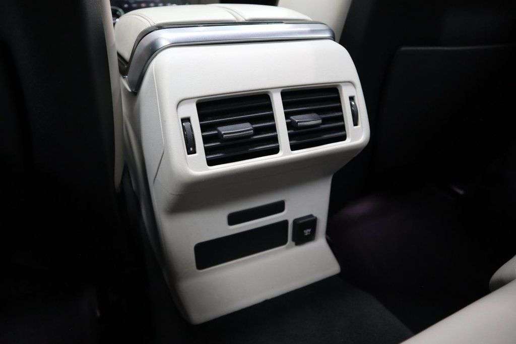 2019 LAND ROVER RANGE ROVER VELAR 2019 LAND ROVER RANGE ROVER VELAR