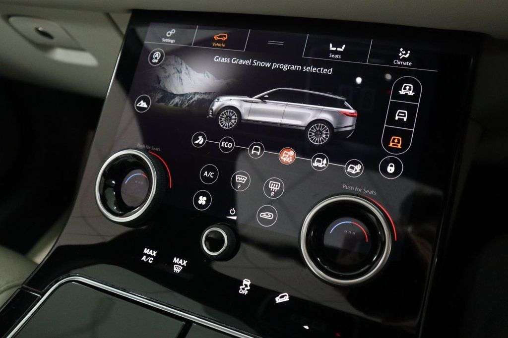 2019 LAND ROVER RANGE ROVER VELAR 2019 LAND ROVER RANGE ROVER VELAR