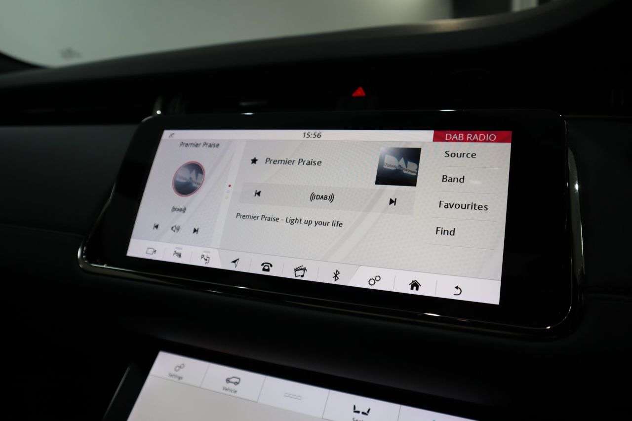 2019 LAND ROVER RANGE ROVER EVOQUE 2019 LAND ROVER RANGE ROVER EVOQUE