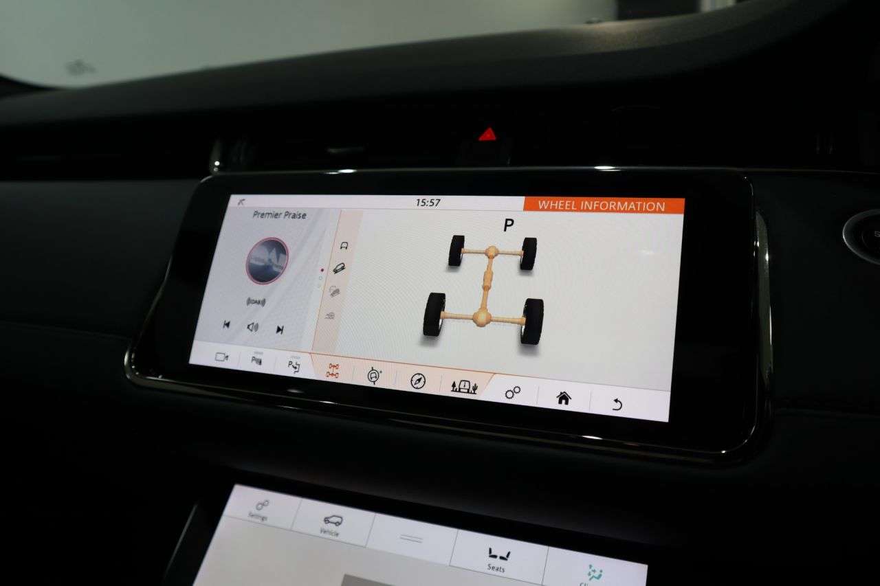 2019 LAND ROVER RANGE ROVER EVOQUE 2019 LAND ROVER RANGE ROVER EVOQUE