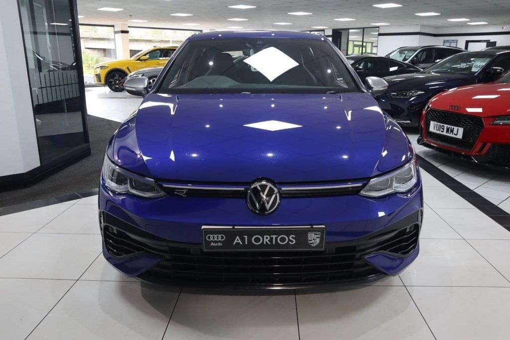 A 2022 VOLKSWAGEN GOLF 2.0 TSI R Hatchback 5dr Petrol DSG 4Motion Euro 6 (s/s) (320 ps) 1 OWNER FR A 2022 VOLKSWAGEN GOLF 2.0 TSI R Hatchback 5dr Petrol DSG 4Motion Euro 6 (s/s) (320 ps) 1 OWNER FR
