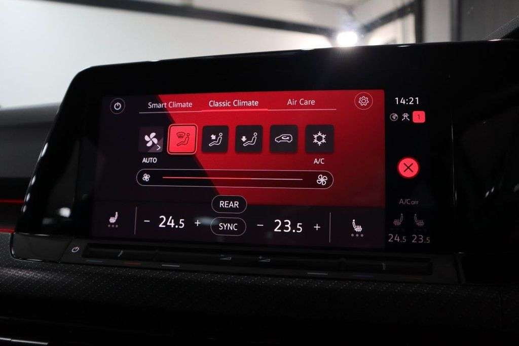 2022 VOLKSWAGEN GOLF 2022 VOLKSWAGEN GOLF