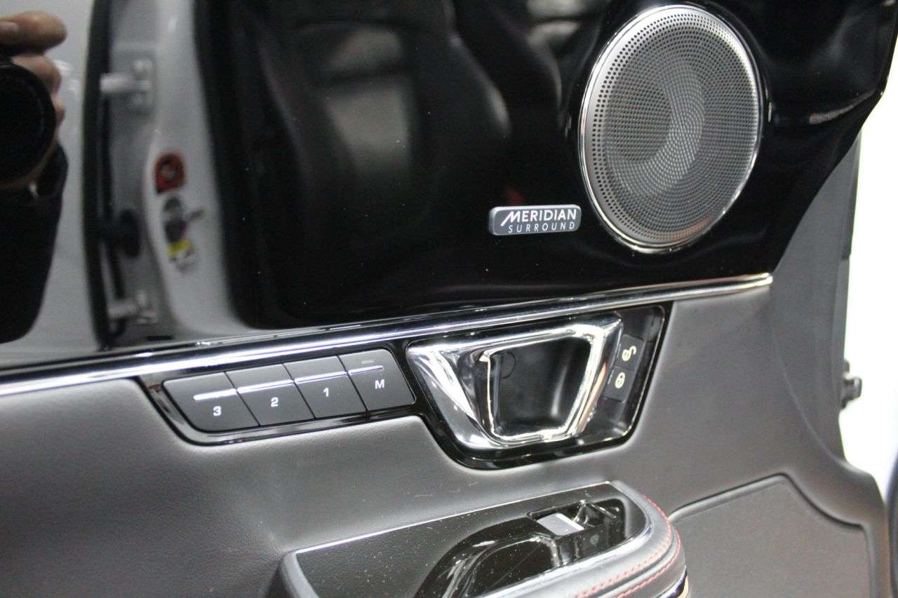 2018 JAGUAR XJ 2018 JAGUAR XJ