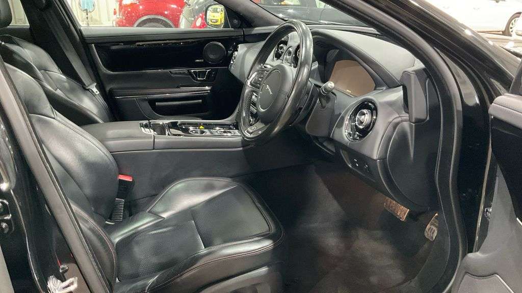 2018 JAGUAR XJ 2018 JAGUAR XJ