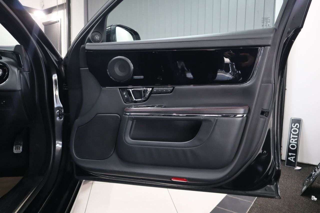 2018 JAGUAR XJ 2018 JAGUAR XJ