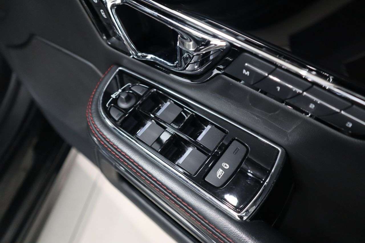 2018 JAGUAR XJ 2018 JAGUAR XJ