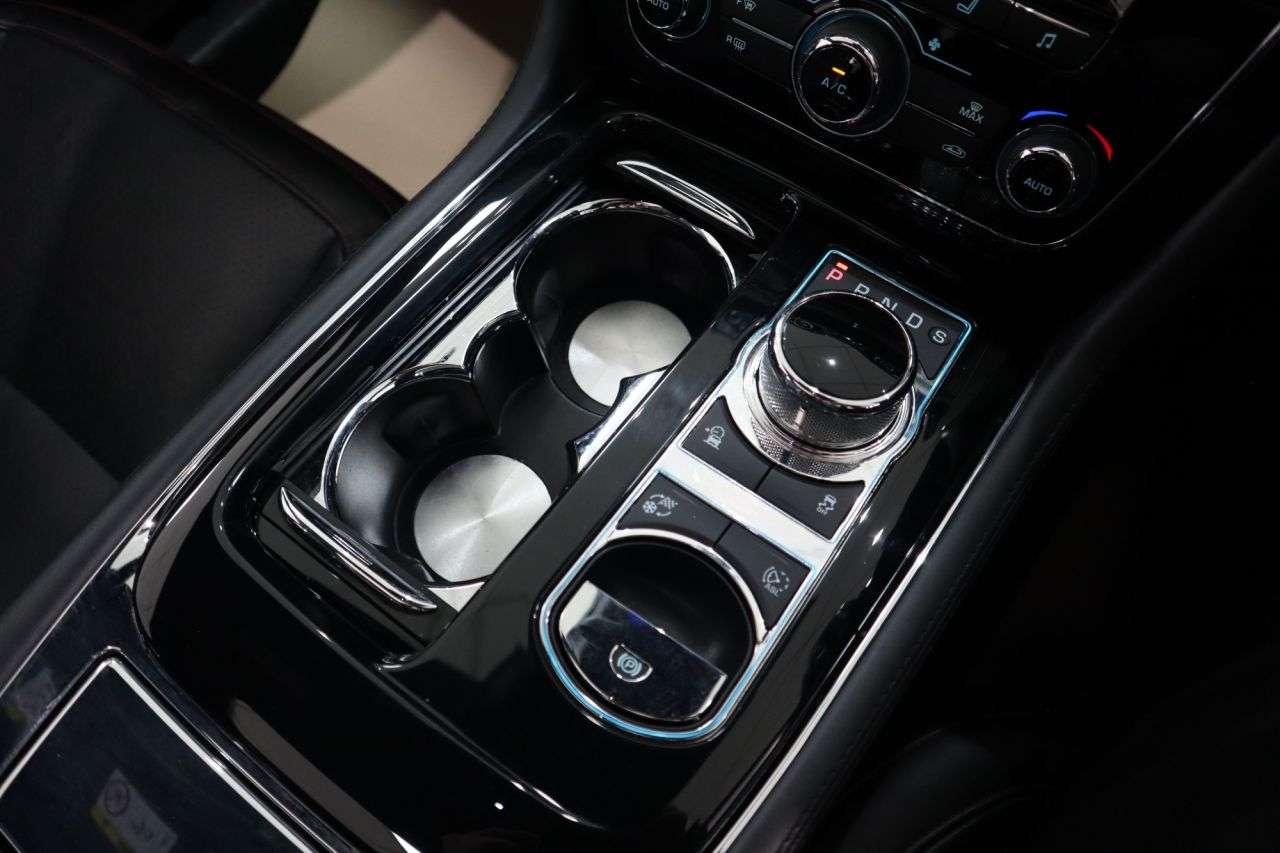 2018 JAGUAR XJ 2018 JAGUAR XJ