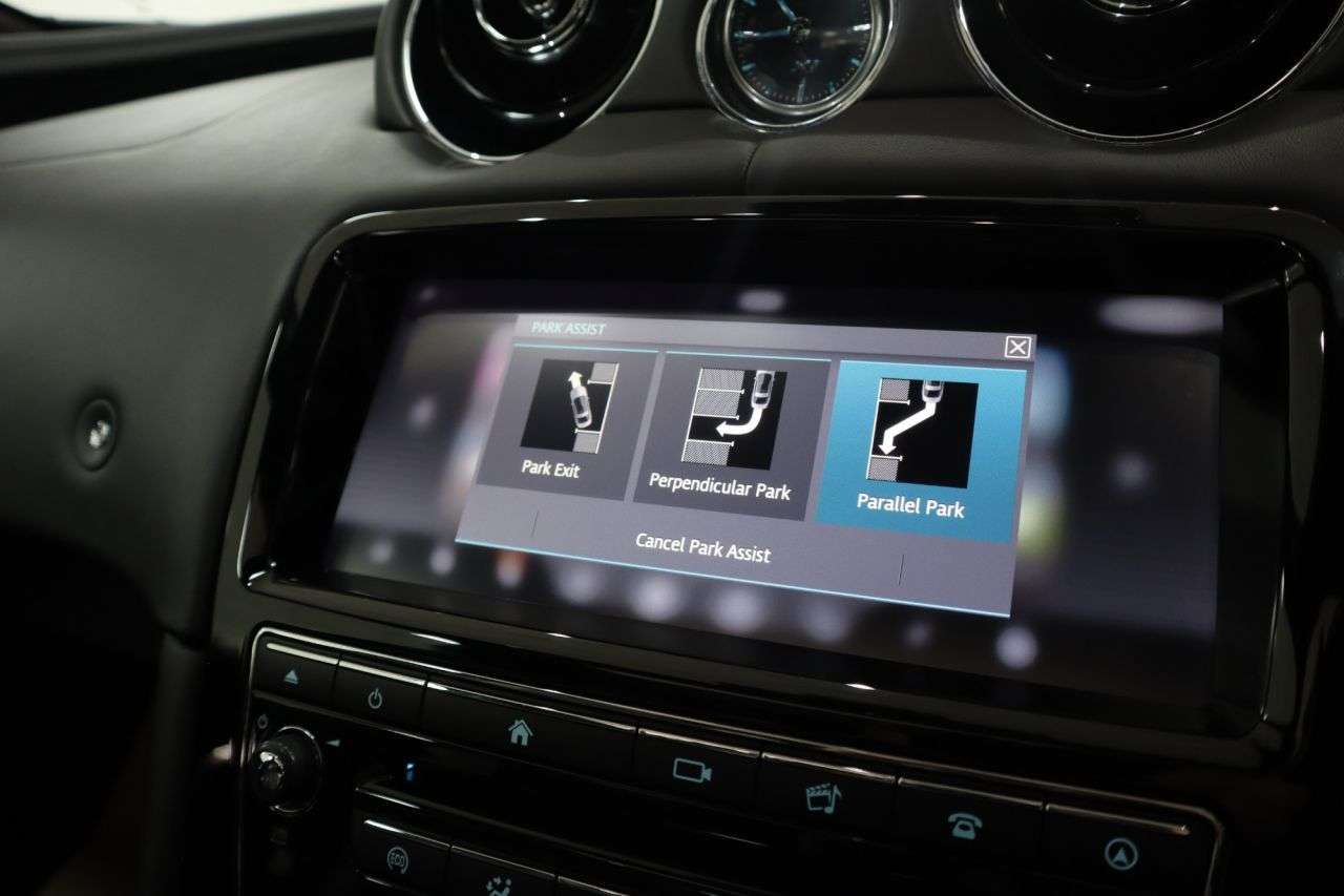 2018 JAGUAR XJ 2018 JAGUAR XJ