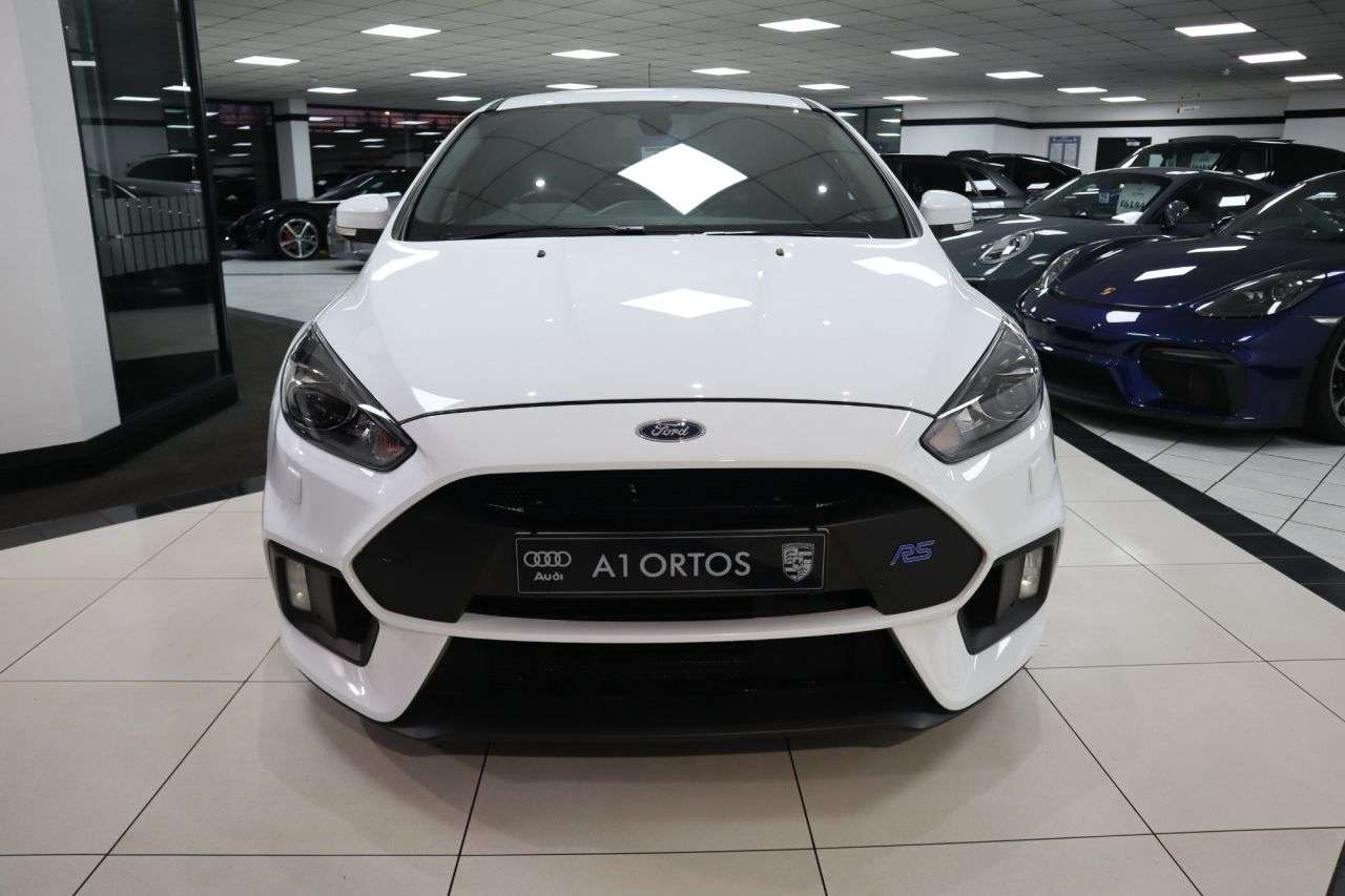 A 2016 FORD FOCUS 2.3T EcoBoost RS Hatchback 5dr Petrol Manual AWD Euro 6 (s/s) (350 ps) HEAD A 2016 FORD FOCUS 2.3T EcoBoost RS Hatchback 5dr Petrol Manual AWD Euro 6 (s/s) (350 ps) HEAD