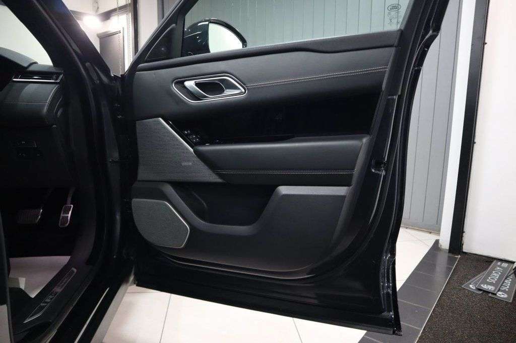 2019 LAND ROVER RANGE ROVER VELAR 2019 LAND ROVER RANGE ROVER VELAR