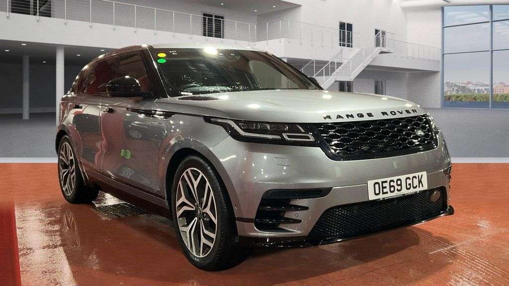 A 2019 LAND ROVER RANGE ROVER VELAR 3.0 D300 R-Dynamic HSE SUV 5dr Diesel Auto 4WD Euro 6 (s/s) (300 ps) LAND R A 2019 LAND ROVER RANGE ROVER VELAR 3.0 D300 R-Dynamic HSE SUV 5dr Diesel Auto 4WD Euro 6 (s/s) (300 ps) LAND R