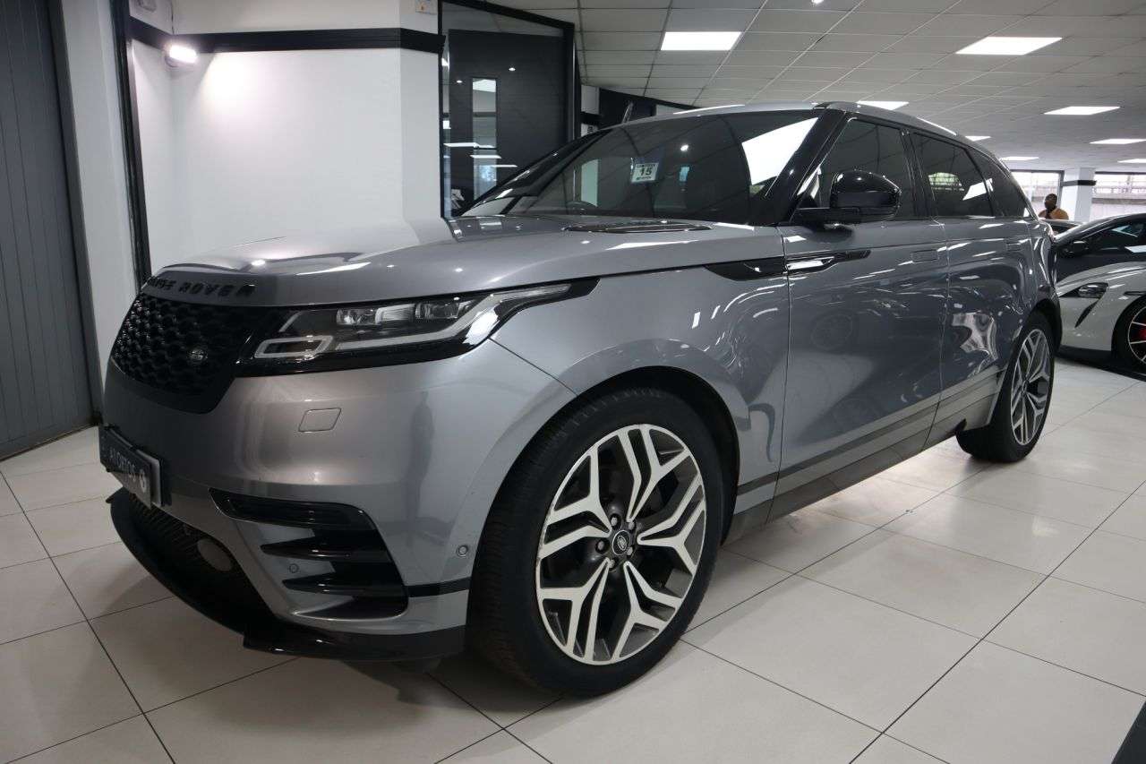 A 2019 LAND ROVER RANGE ROVER VELAR 3.0 D300 R-Dynamic HSE SUV 5dr Diesel Auto 4WD Euro 6 (s/s) (300 ps) LAND R A 2019 LAND ROVER RANGE ROVER VELAR 3.0 D300 R-Dynamic HSE SUV 5dr Diesel Auto 4WD Euro 6 (s/s) (300 ps) LAND R