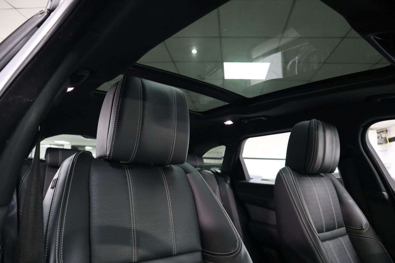 A 2021 LAND ROVER RANGE ROVER VELAR 2.0 D200 MHEV R-Dynamic HSE SUV 5dr Diesel Auto 4WD Euro 6 (s/s) (204 ps) O A 2021 LAND ROVER RANGE ROVER VELAR 2.0 D200 MHEV R-Dynamic HSE SUV 5dr Diesel Auto 4WD Euro 6 (s/s) (204 ps) O