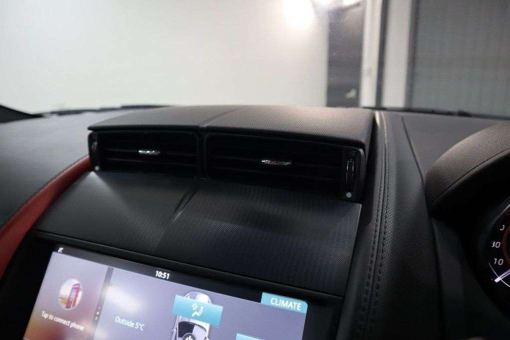 2019 JAGUAR F-TYPE 2019 JAGUAR F-TYPE