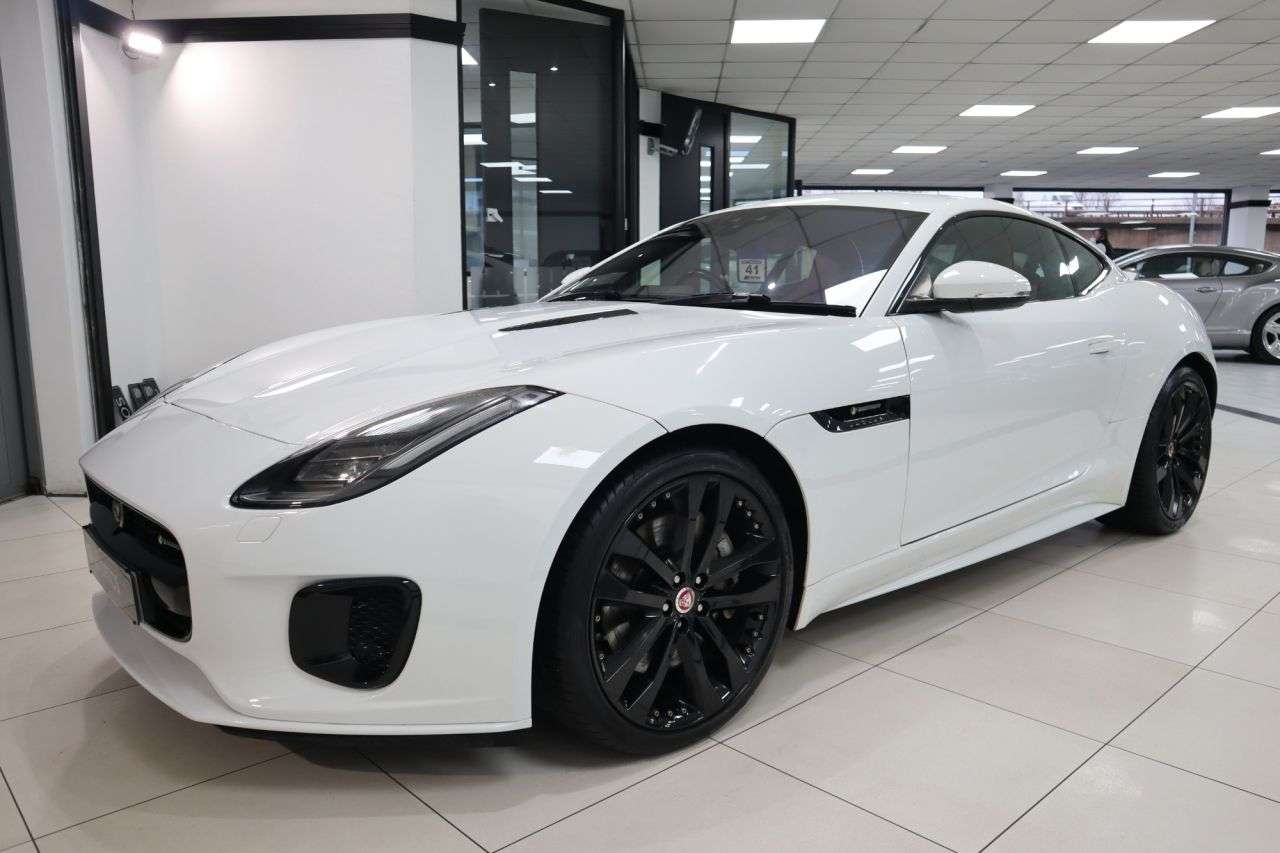 A 2019 JAGUAR F-TYPE 3.0 V6 GPF R-Dynamic Coupe 2dr Petrol Auto Euro 6 (s/s) (340 ps) FULL SERVI A 2019 JAGUAR F-TYPE 3.0 V6 GPF R-Dynamic Coupe 2dr Petrol Auto Euro 6 (s/s) (340 ps) FULL SERVI