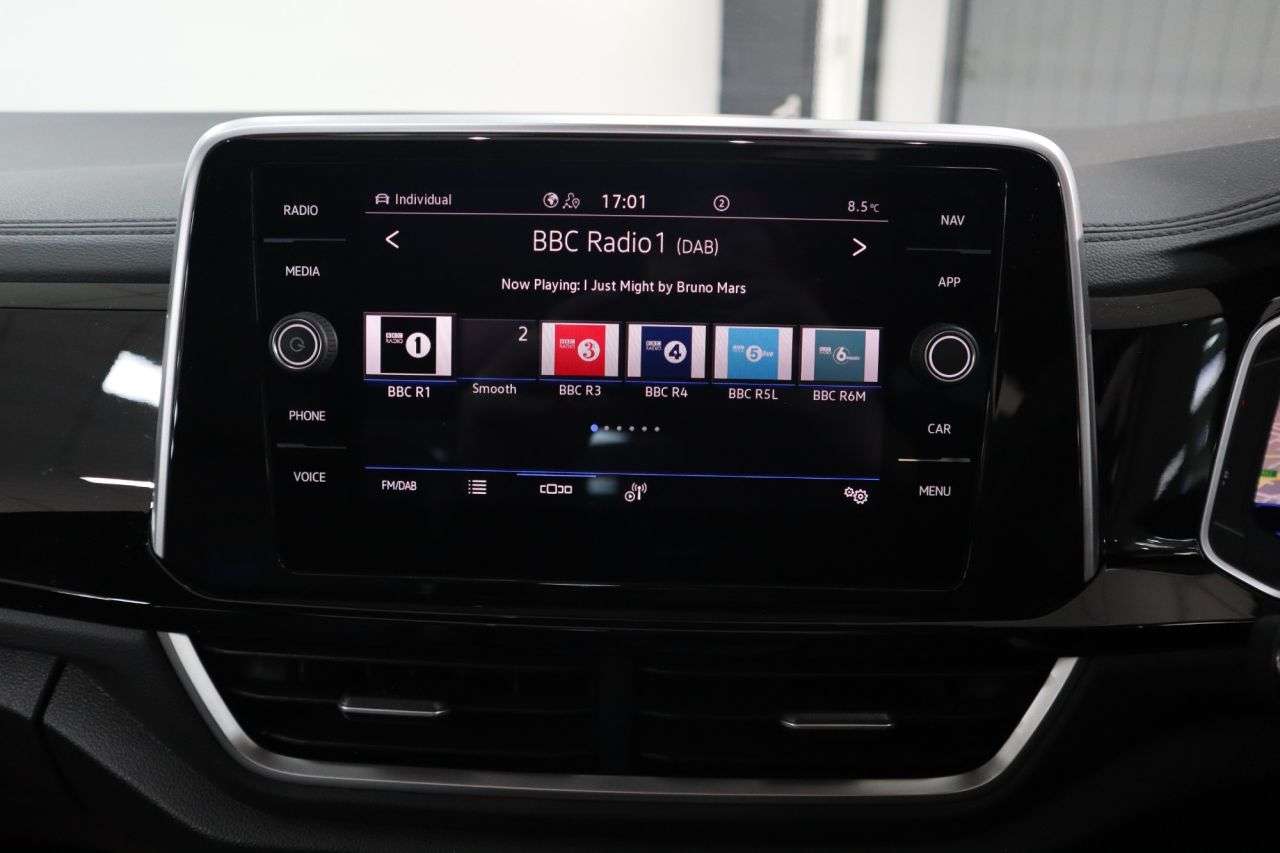 2023 VOLKSWAGEN T-ROC 2023 VOLKSWAGEN T-ROC