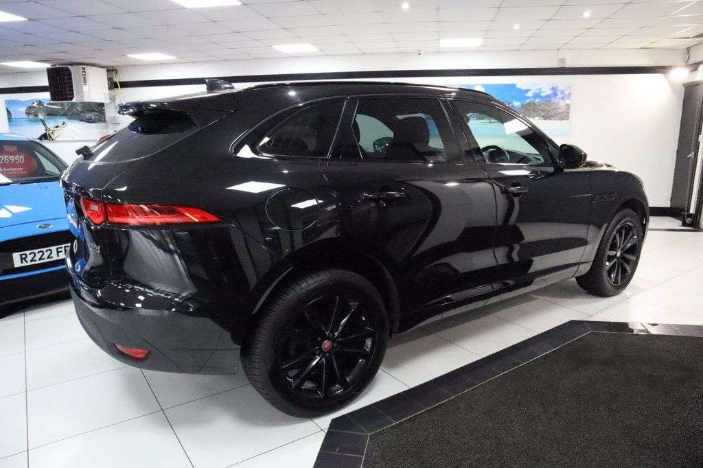 2019 JAGUAR F-PACE 2019 JAGUAR F-PACE