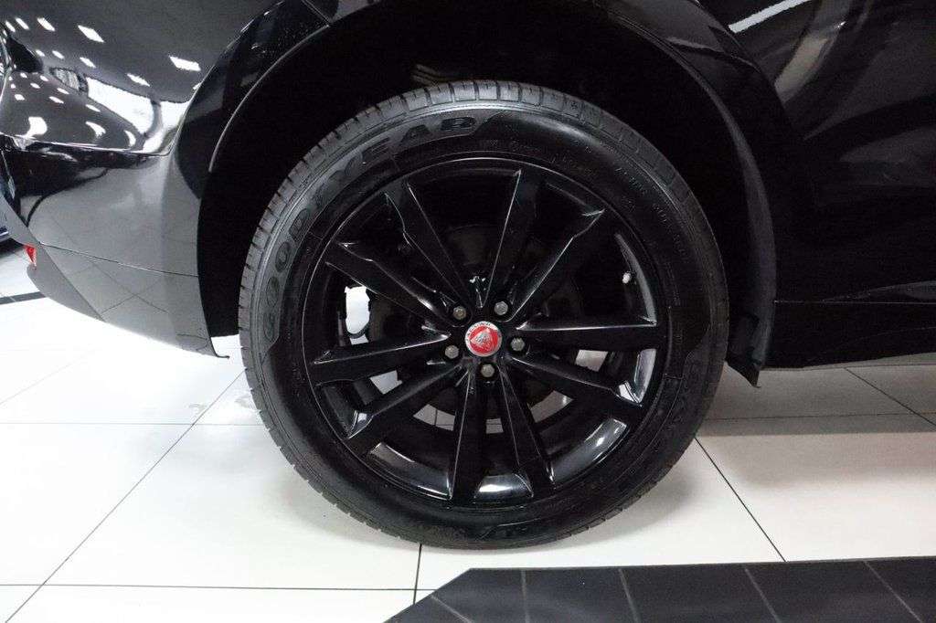 2019 JAGUAR F-PACE 2019 JAGUAR F-PACE