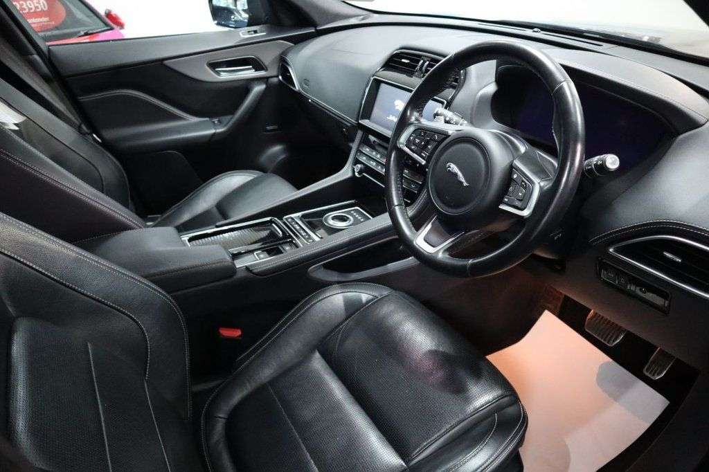 2019 JAGUAR F-PACE 2019 JAGUAR F-PACE