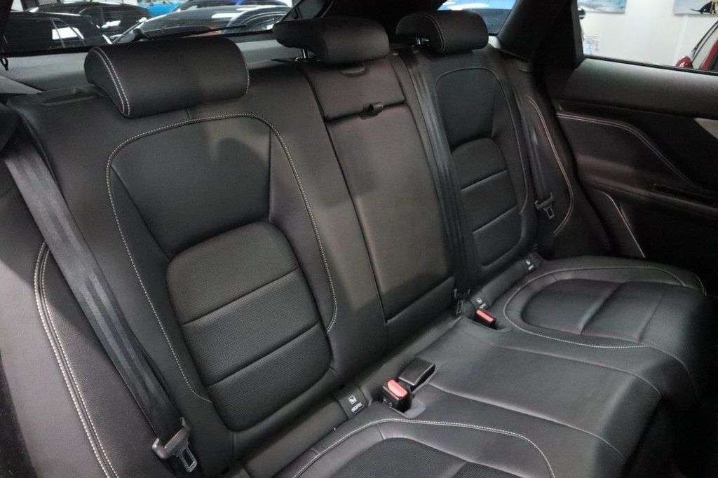 2019 JAGUAR F-PACE 2019 JAGUAR F-PACE