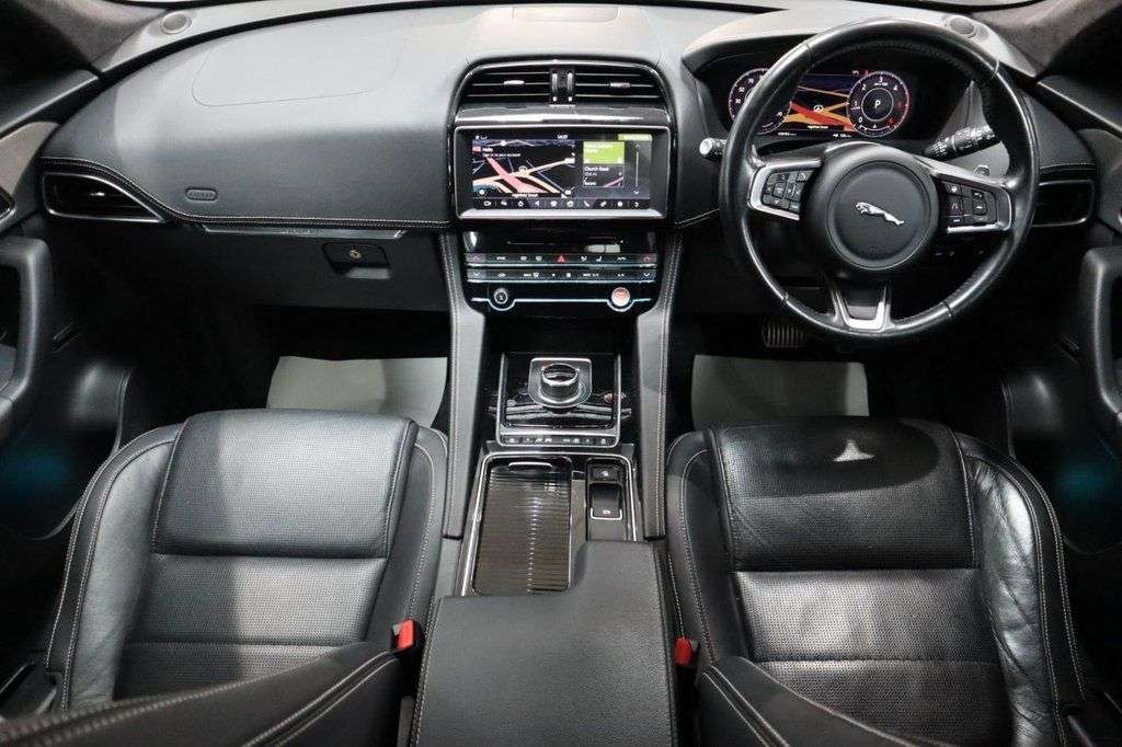 2019 JAGUAR F-PACE 2019 JAGUAR F-PACE