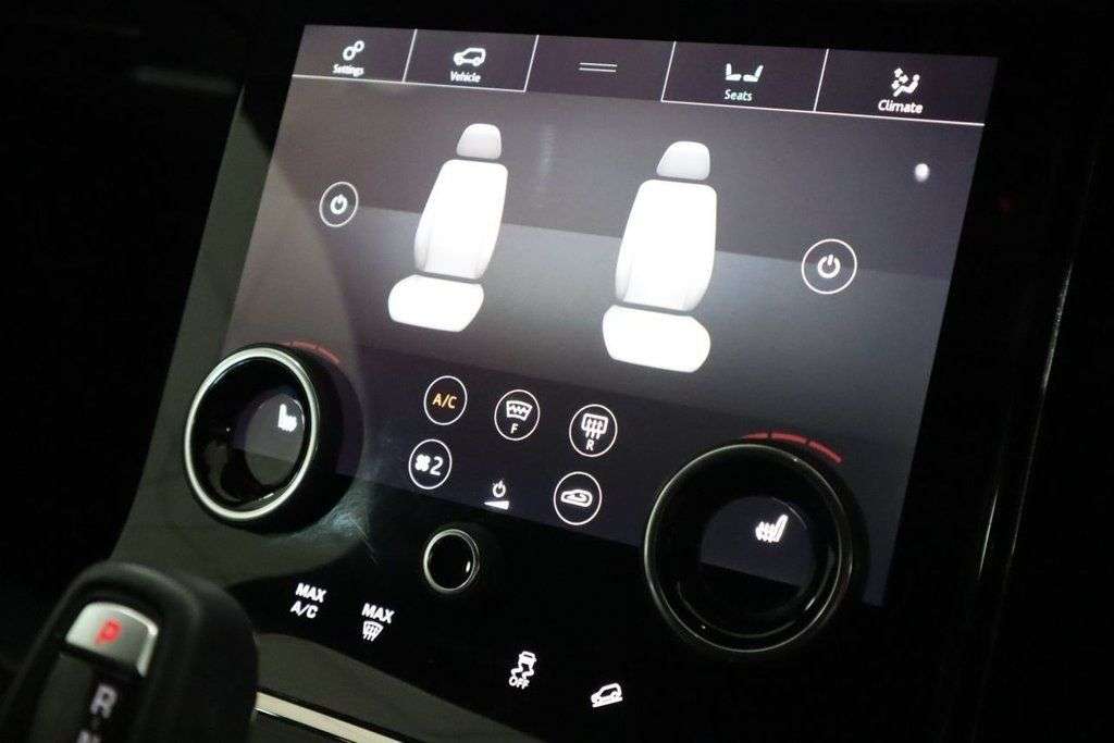 2019 LAND ROVER RANGE ROVER EVOQUE 2019 LAND ROVER RANGE ROVER EVOQUE