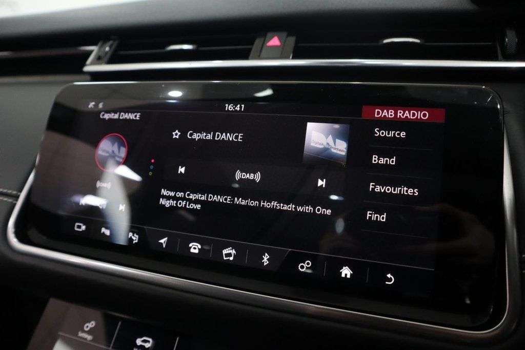 2019 LAND ROVER RANGE ROVER VELAR 2019 LAND ROVER RANGE ROVER VELAR