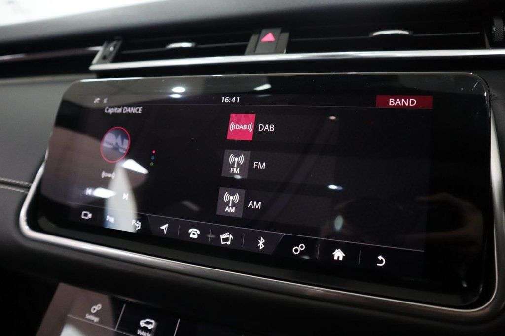 2019 LAND ROVER RANGE ROVER VELAR 2019 LAND ROVER RANGE ROVER VELAR