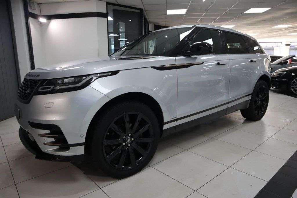 A 2019 LAND ROVER RANGE ROVER VELAR 2.0 D240 R-Dynamic HSE SUV 5dr Diesel Auto 4WD Euro 6 (s/s) (240 ps) ABSOLU A 2019 LAND ROVER RANGE ROVER VELAR 2.0 D240 R-Dynamic HSE SUV 5dr Diesel Auto 4WD Euro 6 (s/s) (240 ps) ABSOLU
