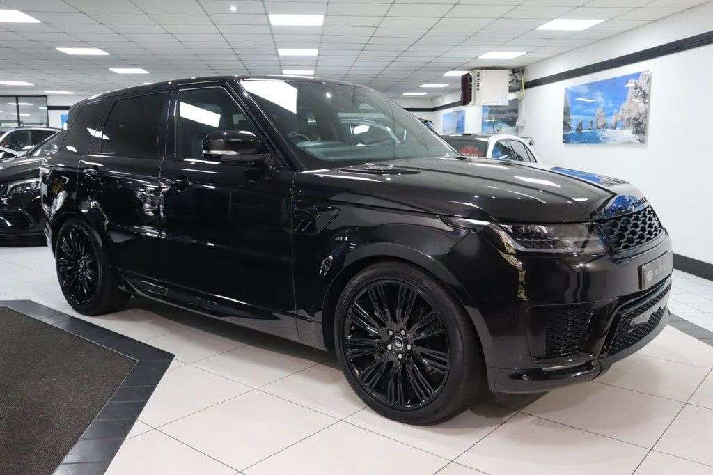 A 2022 LAND ROVER RANGE ROVER SPORT 3.0 D300 MHEV HSE Dynamic Black SUV 5dr Diesel Auto 4WD Euro 6 (s/s) (300 p A 2022 LAND ROVER RANGE ROVER SPORT 3.0 D300 MHEV HSE Dynamic Black SUV 5dr Diesel Auto 4WD Euro 6 (s/s) (300 p