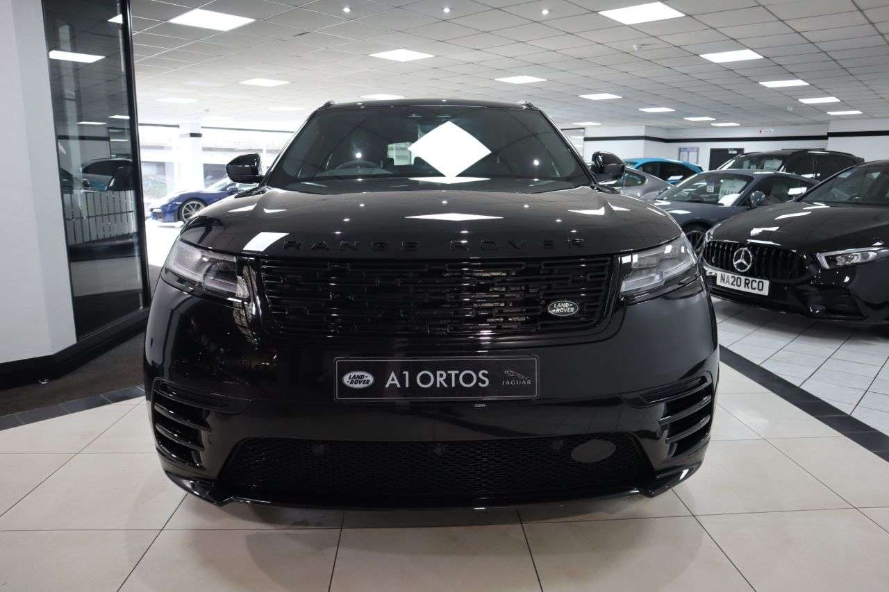 A 2023 LAND ROVER RANGE ROVER VELAR 2.0 D200 MHEV Dynamic SE SUV 5dr Diesel Auto 4WD Euro 6 (s/s) (204 ps) NEW A 2023 LAND ROVER RANGE ROVER VELAR 2.0 D200 MHEV Dynamic SE SUV 5dr Diesel Auto 4WD Euro 6 (s/s) (204 ps) NEW