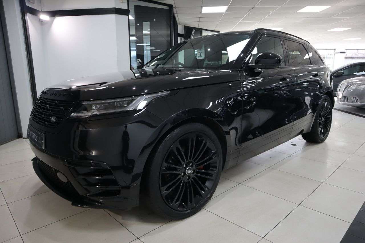 A 2023 LAND ROVER RANGE ROVER VELAR 2.0 D200 MHEV Dynamic SE SUV 5dr Diesel Auto 4WD Euro 6 (s/s) (204 ps) NEW A 2023 LAND ROVER RANGE ROVER VELAR 2.0 D200 MHEV Dynamic SE SUV 5dr Diesel Auto 4WD Euro 6 (s/s) (204 ps) NEW