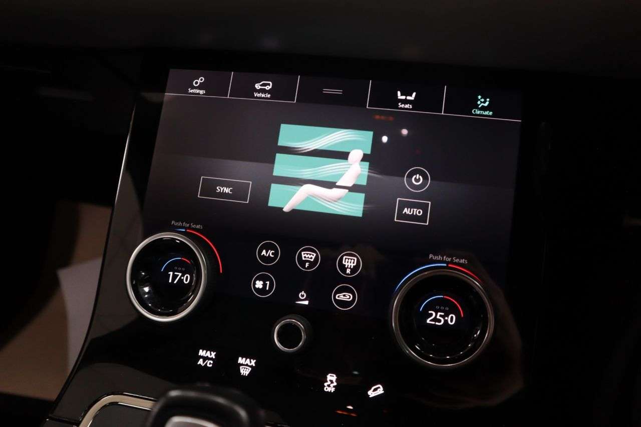 2020 LAND ROVER RANGE ROVER EVOQUE 2020 LAND ROVER RANGE ROVER EVOQUE