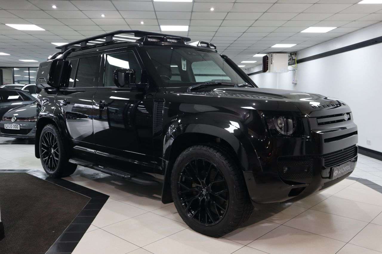 A 2022 LAND ROVER DEFENDER 3.0 D250 MHEV SE Hard Top SUV 5dr Diesel Auto 4WD MWB Euro 6 (s/s) (250 ps) A 2022 LAND ROVER DEFENDER 3.0 D250 MHEV SE Hard Top SUV 5dr Diesel Auto 4WD MWB Euro 6 (s/s) (250 ps)